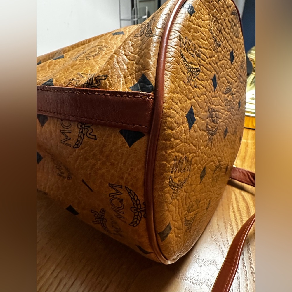 MCM Cognac & Orange Large Tall Bucket Bag w/Lock & Key - Picture 7 of 11